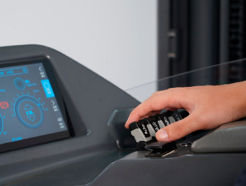 Montacargas retráctil de la serie deluxe