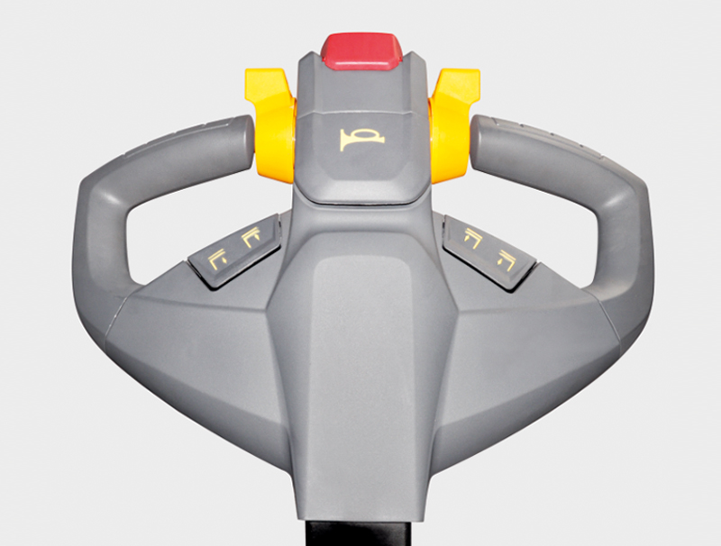 Transpaleta eléctrica con conductor